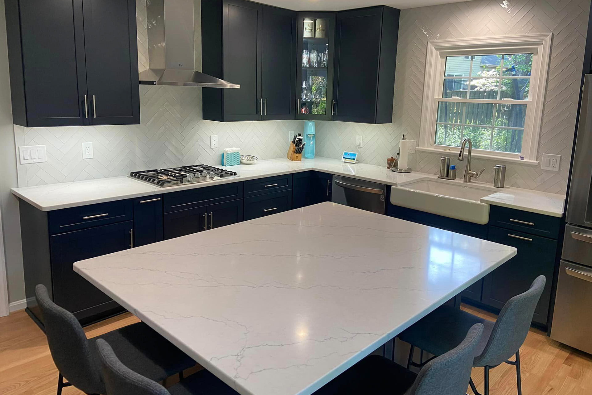 Kitchen by Happy Homes Remodeling